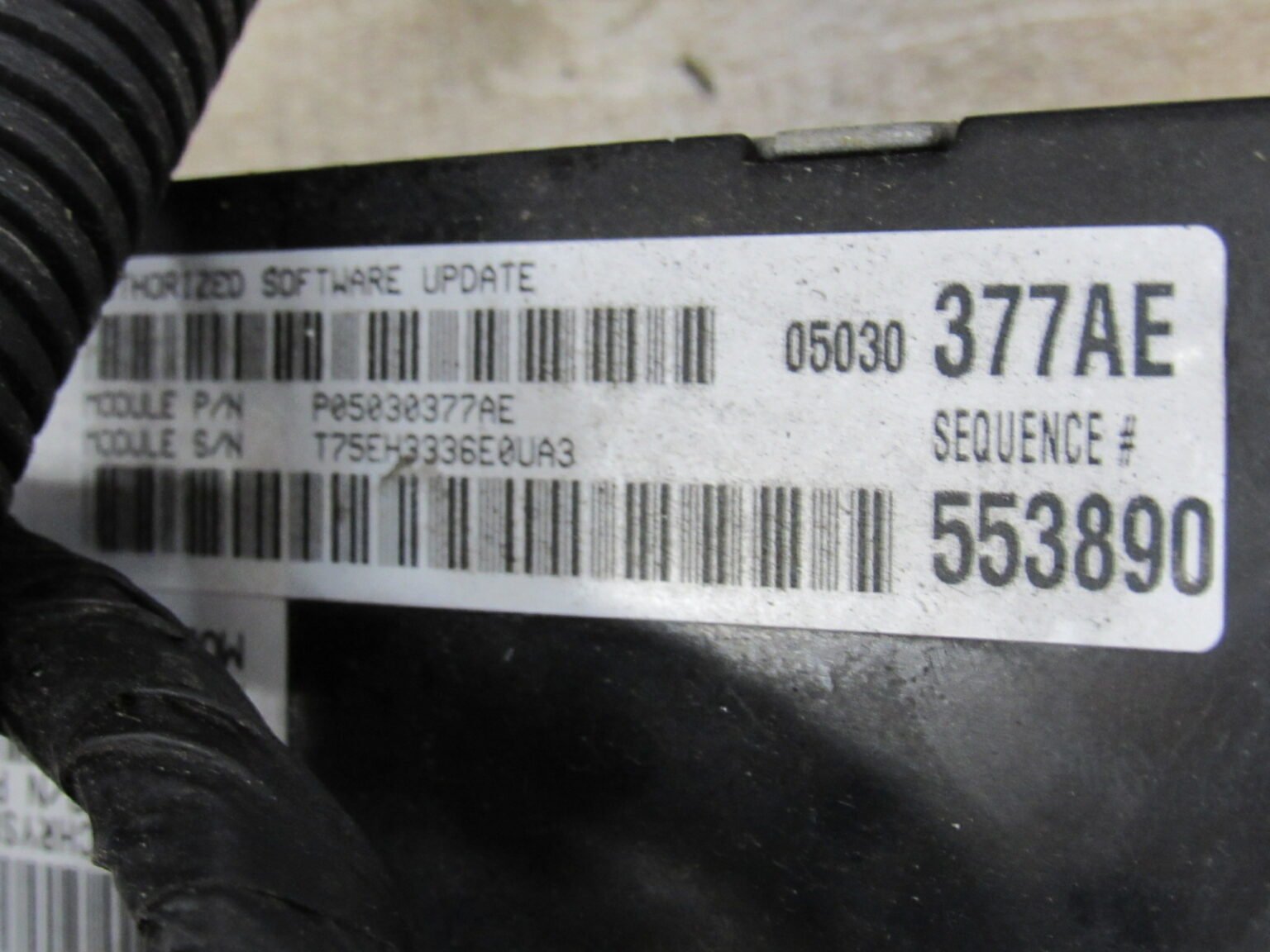 07-10 Charger 300 Challenger SRT8 6.1L V8 Hemi Engine Transmission - Image 3