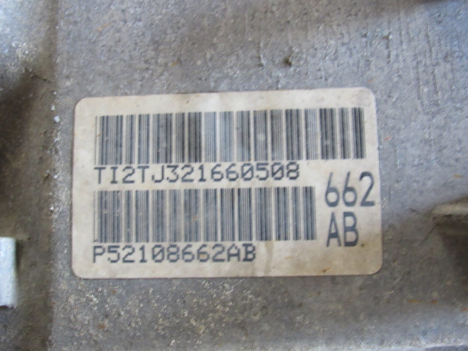 07-10 Charger 300 Challenger SRT8 6.1L V8 Hemi Engine Transmission - Image 2